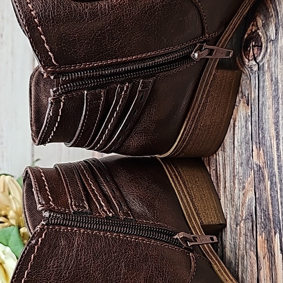 BARETRAPS MEDLEY DARK BROWN LEATHER ANKLE ZIP BOOTIES - Picture 12 of 14
